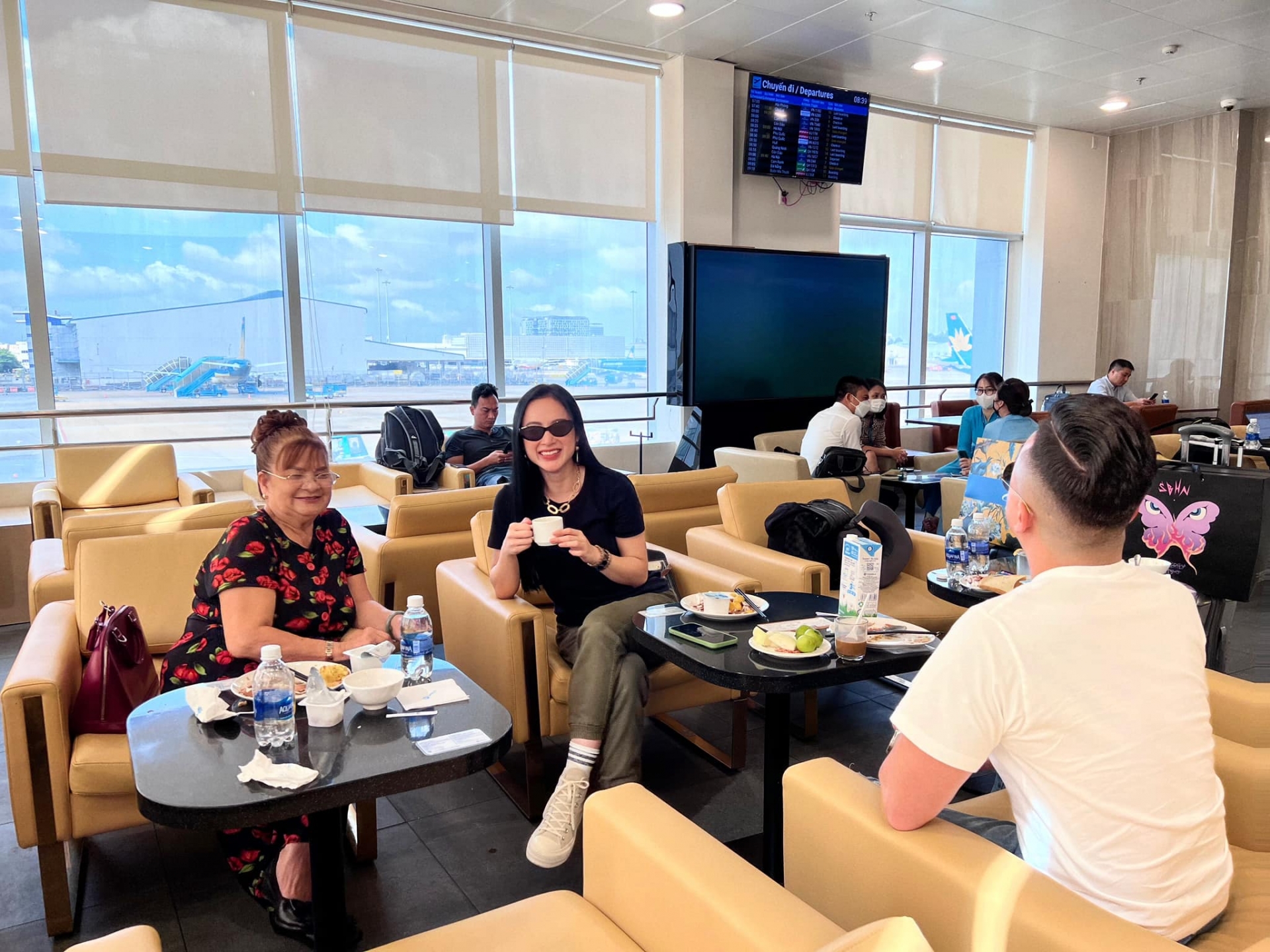 Angela Phương Trinh đi du lịch cùng mẹ con Cao Thái Sơn - Ảnh 3