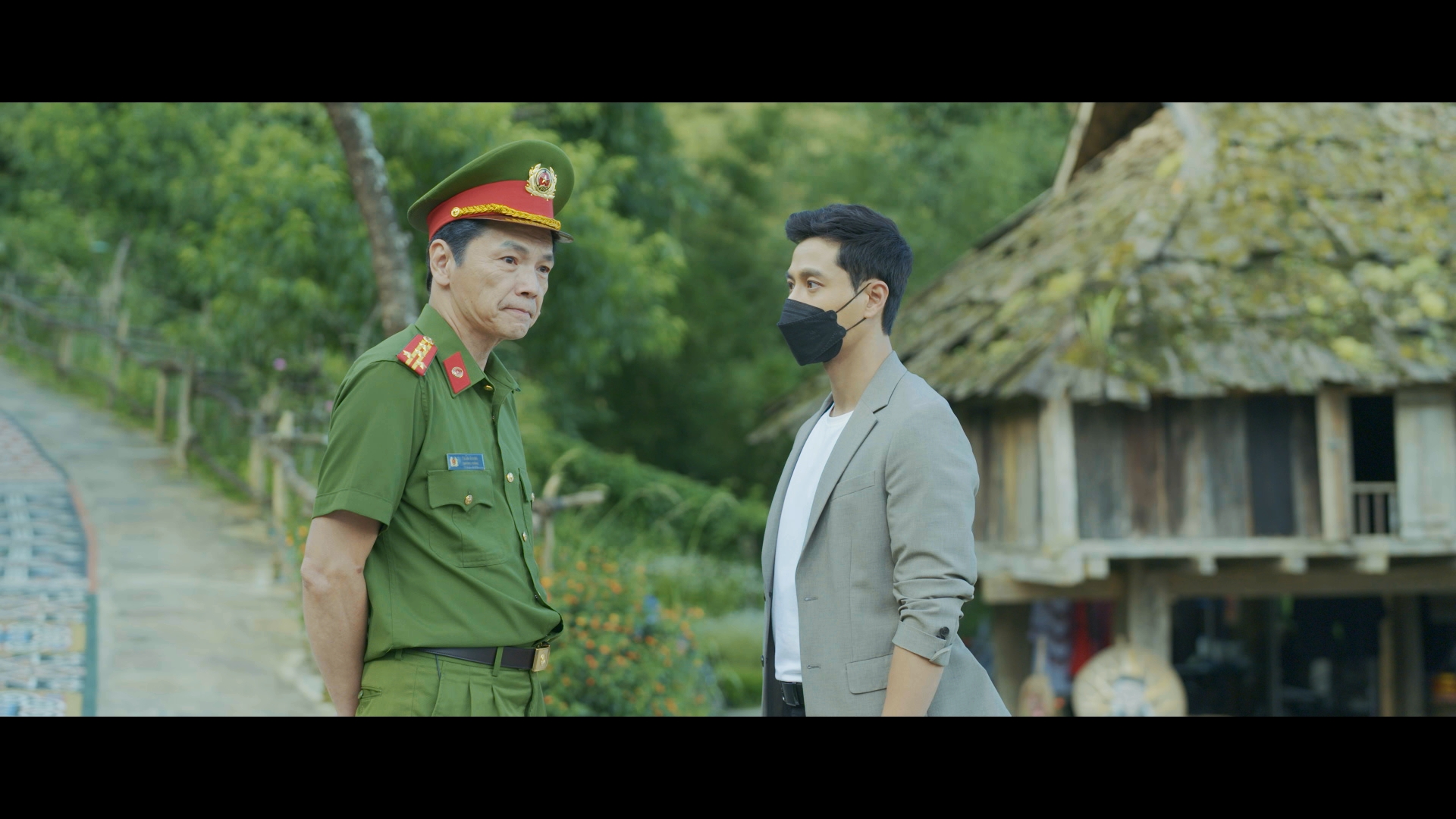 Vợ chồng Anh Tuấn - Nguyệt Hằng lần đầu đóng chung sau 30 năm gắn bó - Ảnh 2