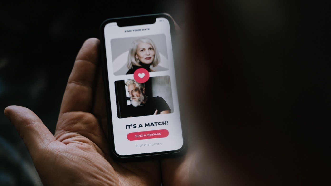 Tinder là gì? Cách sử dụng Tinder hẹn hò - Ảnh 1