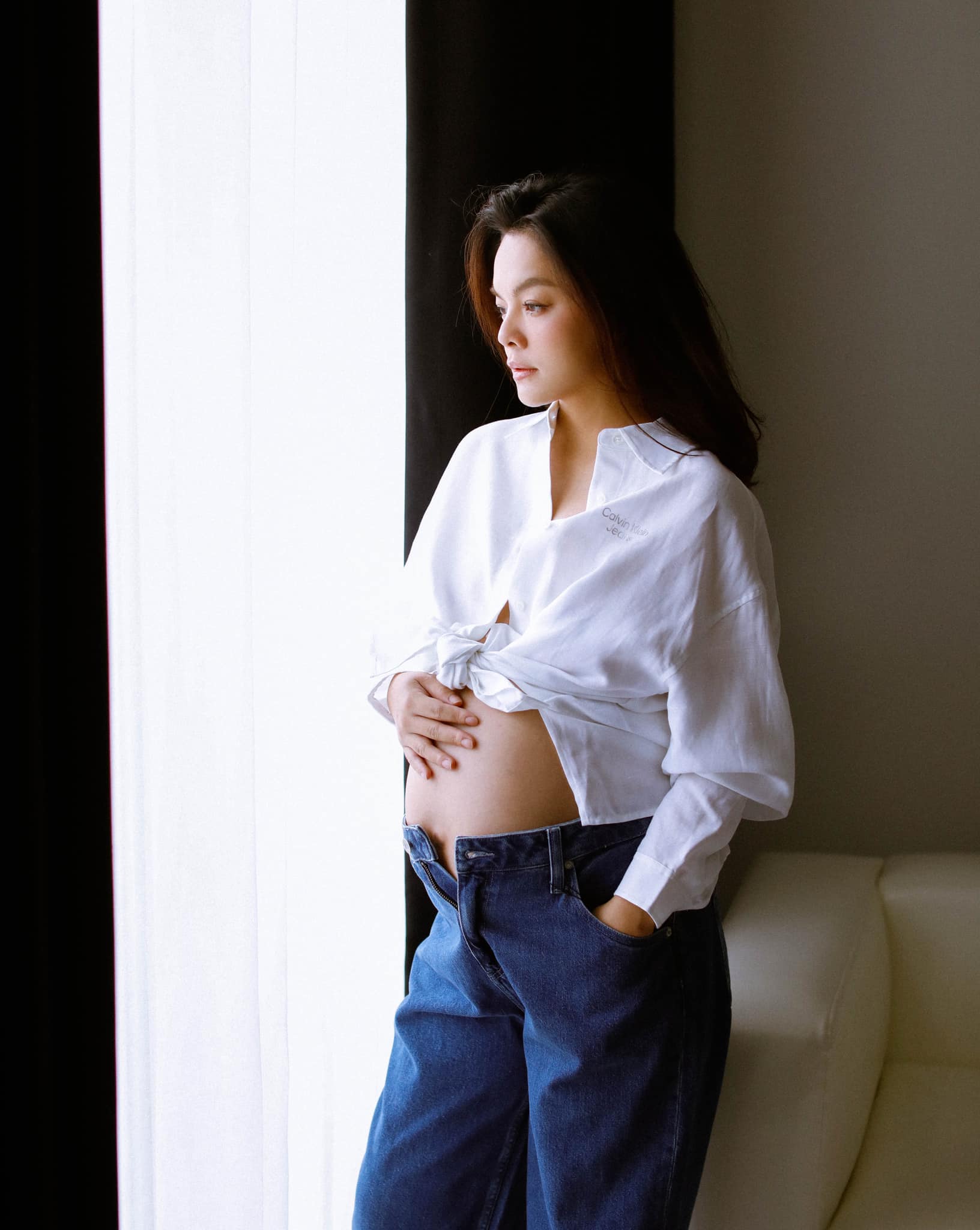 Phạm Quỳnh Anh lần đầu lộ diện sau khi sinh con thứ 3, nhan sắc ra sao?  - Ảnh 3