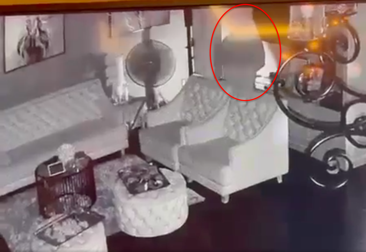 Cao Thái Sơn đăng clip trộm vào nhà, phá két sắt lúc 3h sáng - Ảnh 2