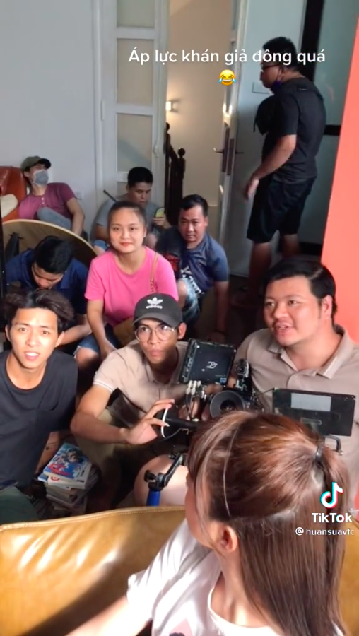 Hậu trường cảnh hôn của Doãn Quốc Đam - Ngọc Huyền - Ảnh 3