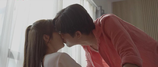 Hậu trường cảnh hôn của Doãn Quốc Đam - Ngọc Huyền - Ảnh 7