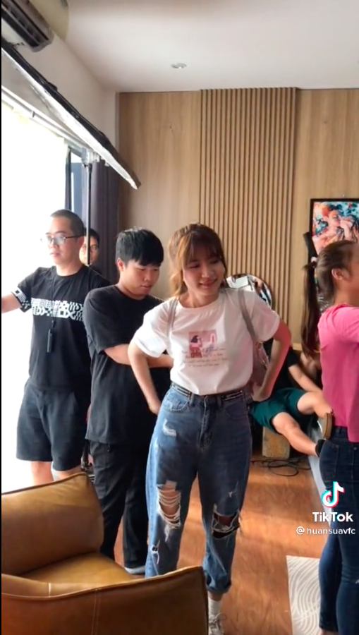 Hậu trường cảnh hôn của Doãn Quốc Đam - Ngọc Huyền - Ảnh 8