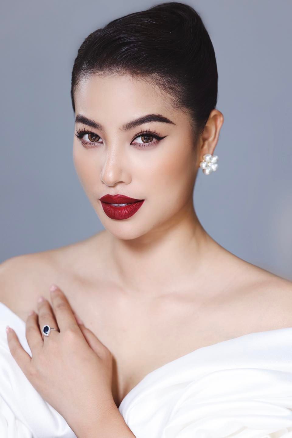 Phạm Hương nói nhường hào quang cho các em nhưng chụp 1000 bộ ảnh mới - Ảnh 6