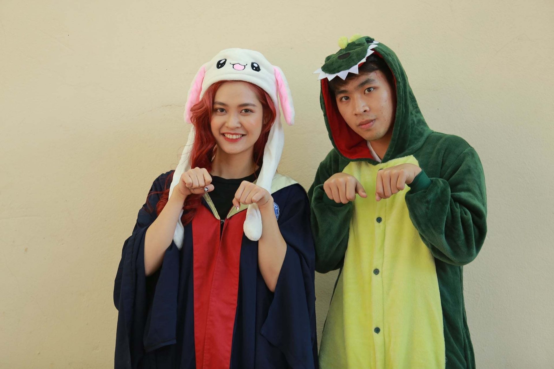 Loạt ảnh thời đi học nhắng nhít của Tân Hoa hậu Nông Thúy Hằng - Ảnh 2