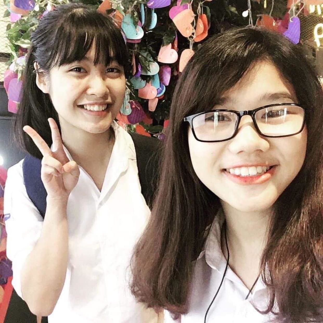 Loạt ảnh thời đi học nhắng nhít của Tân Hoa hậu Nông Thúy Hằng - Ảnh 9