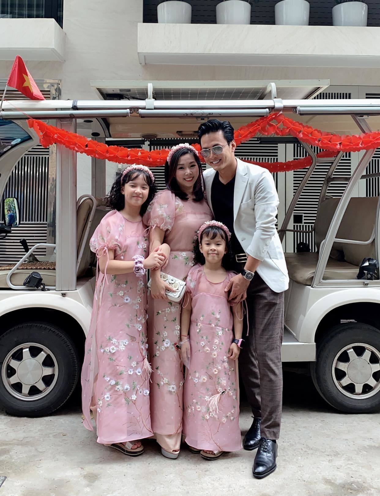 Nửa đêm, bà xã Hồng Đăng tâm sự buồn: 