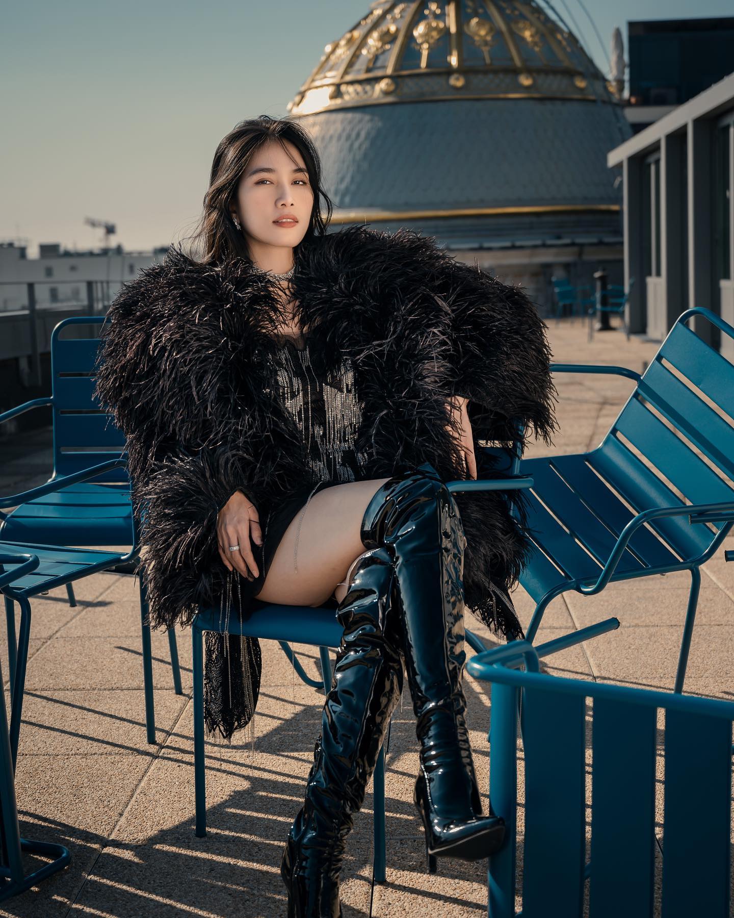 Á hậu Phương Anh 2 lần phải đến đồn cảnh sát khi đi du lịch châu Âu - Ảnh 1