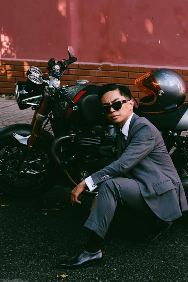 Phan Hiển hóa quý ông bụi bặm trước ngày đưa Khánh Thi sang Pháp chụp ảnh cưới - Ảnh 1