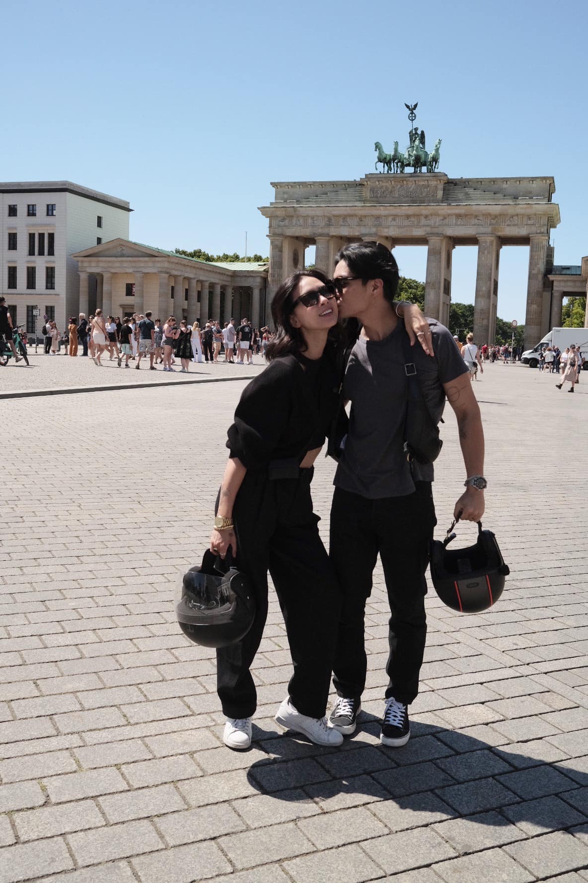 Ngô Thanh Vân lộ rõ dấu hiệu tuổi tác dưới ống kính ông xã Huy Trần - Ảnh 4