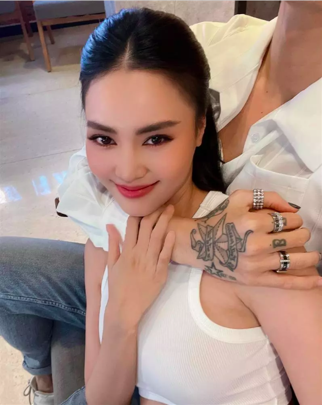 3 ngôi sao đình đám công khai xài chung bạn trai, danh tính thực là ai? - Ảnh 3