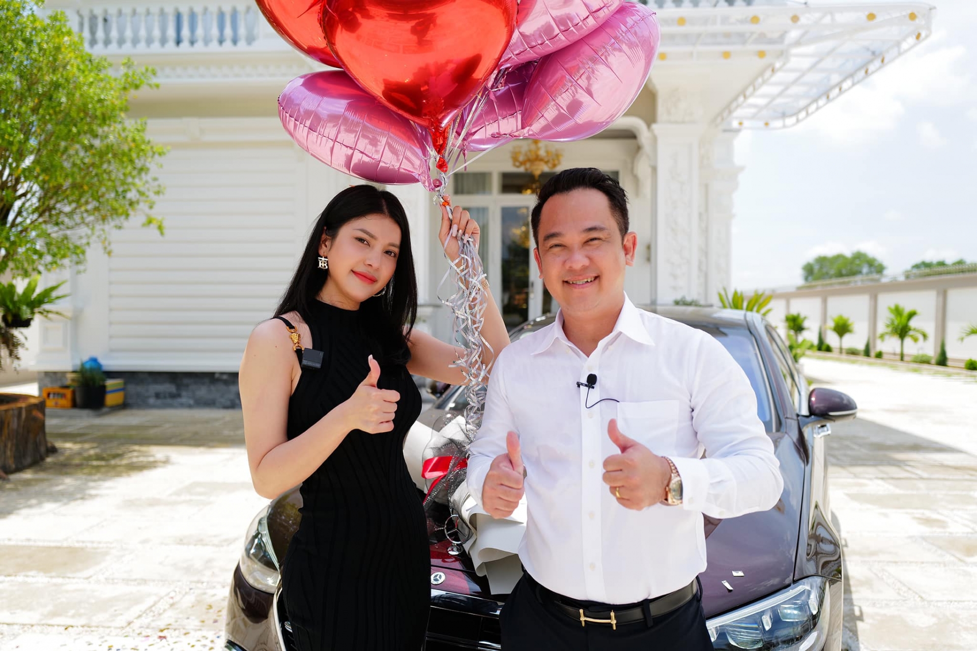 Ngoài G63, Lily Chen tậu 3 Mercedes tiền tỷ trong 18 tháng - Ảnh 1