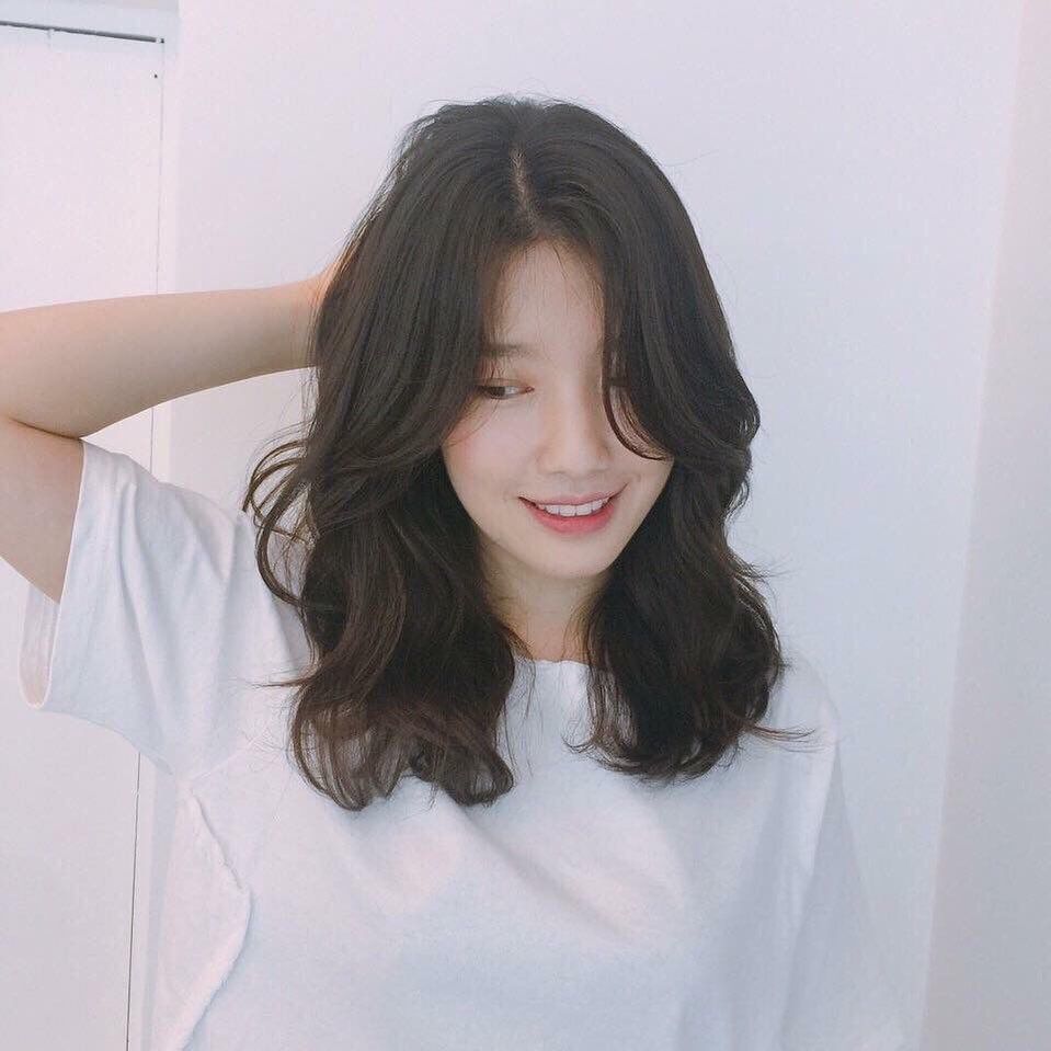 20 kiểu tóc mái bay phù hợp với mọi khuôn mặt? Jennie, Lisa (BLACKPINK) đều đã thử qua! - Ảnh 5