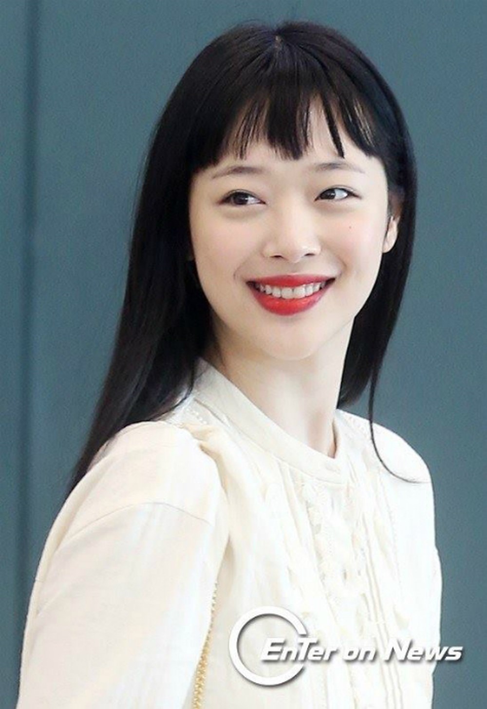 20 kiểu tóc mái bay phù hợp với mọi khuôn mặt? Jennie, Lisa (BLACKPINK) đều đã thử qua! - Ảnh 3