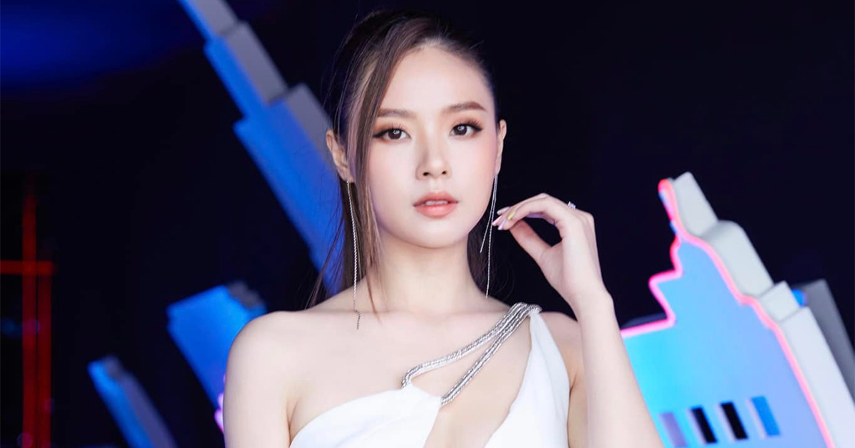 Midu chia sẻ câu chuyện xúc động về anh bảo vệ ngân hàng