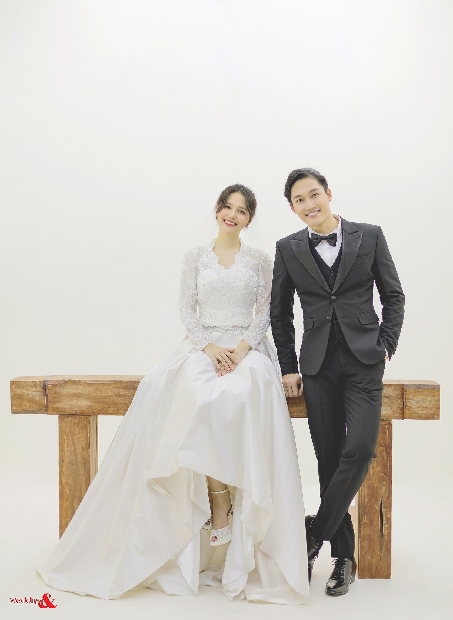 Đình Tú khoe loạt ảnh cưới với các mỹ nhân màn ảnh, không ngại nhắc đến tình cũ Hương Giang - Ảnh 2