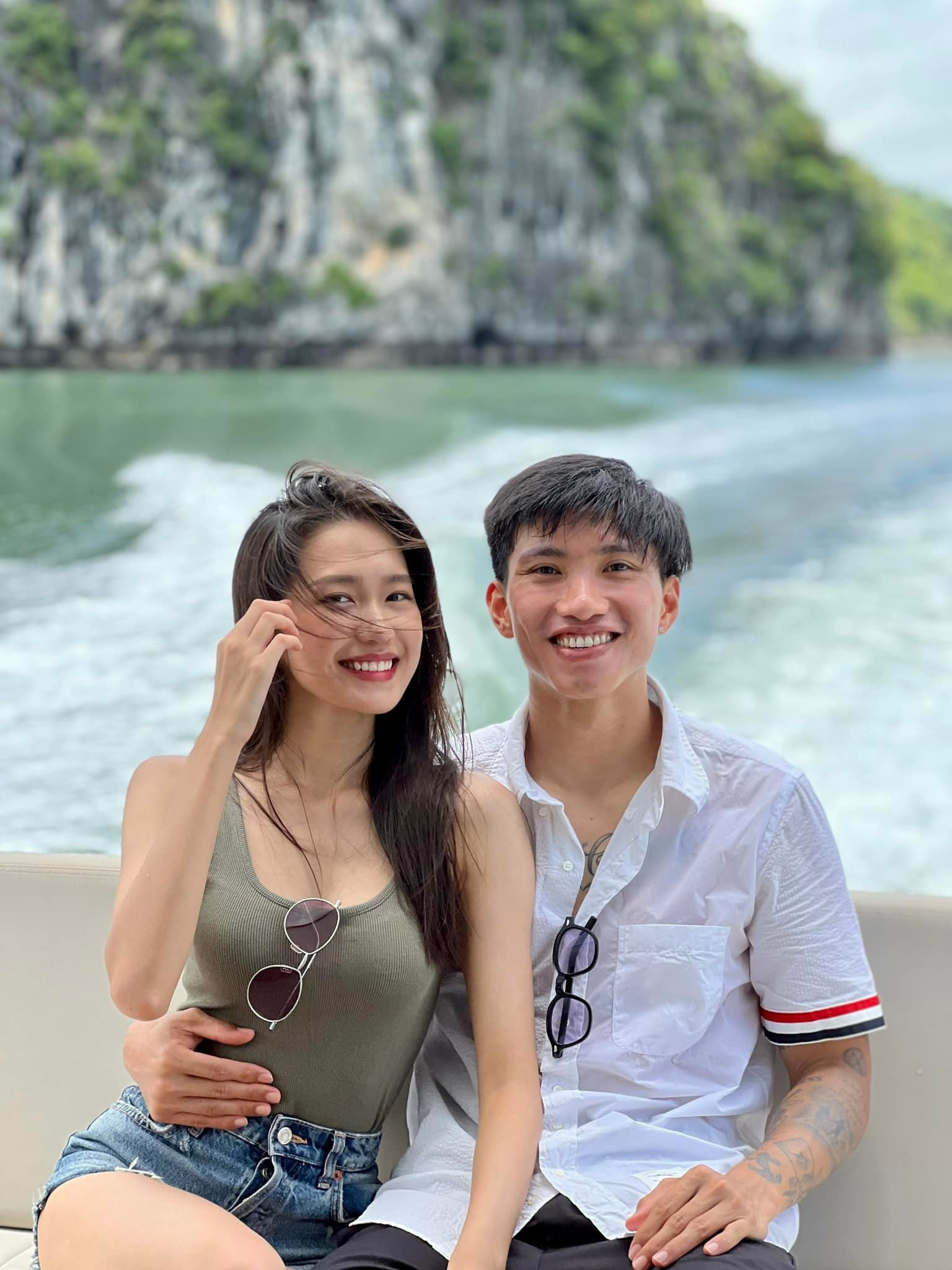 Đoàn Văn Hậu công khai loạt ảnh tình tứ Doãn Hải My, chính thức xác nhận hẹn hò - Ảnh 1