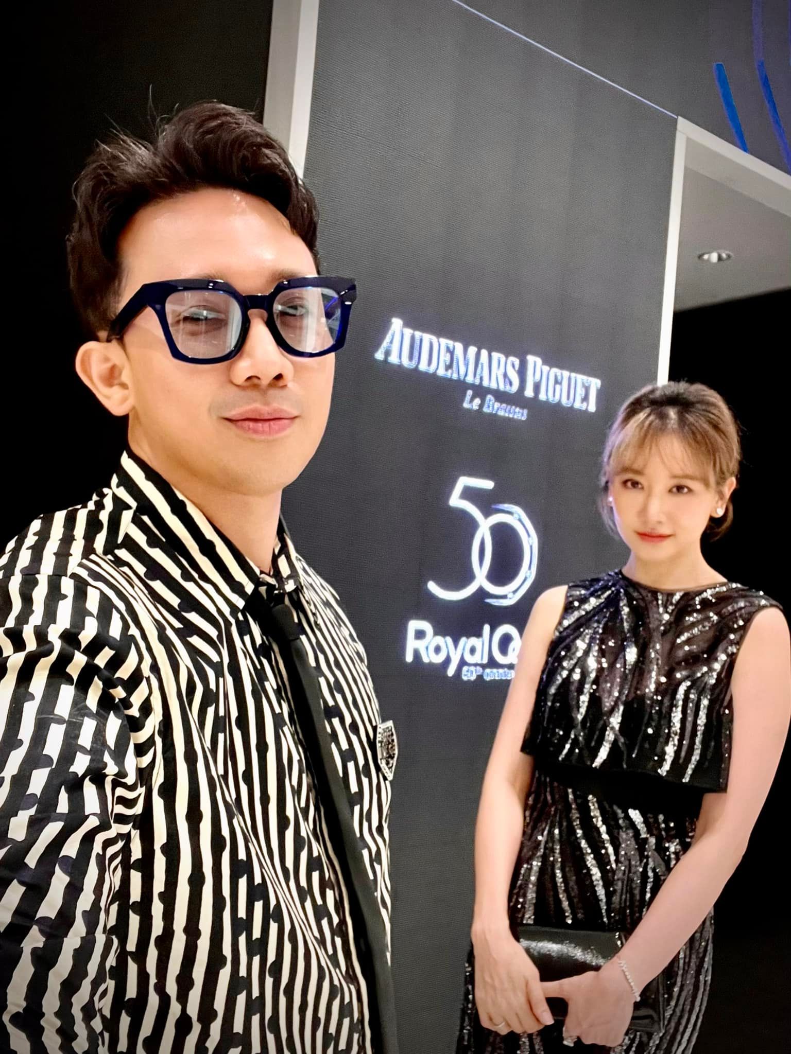 Hari Won diện hanbok, mỉm cười rạng rỡ bên Trấn Thành sau khi công khai bị liệt cơ mặt - Ảnh 4