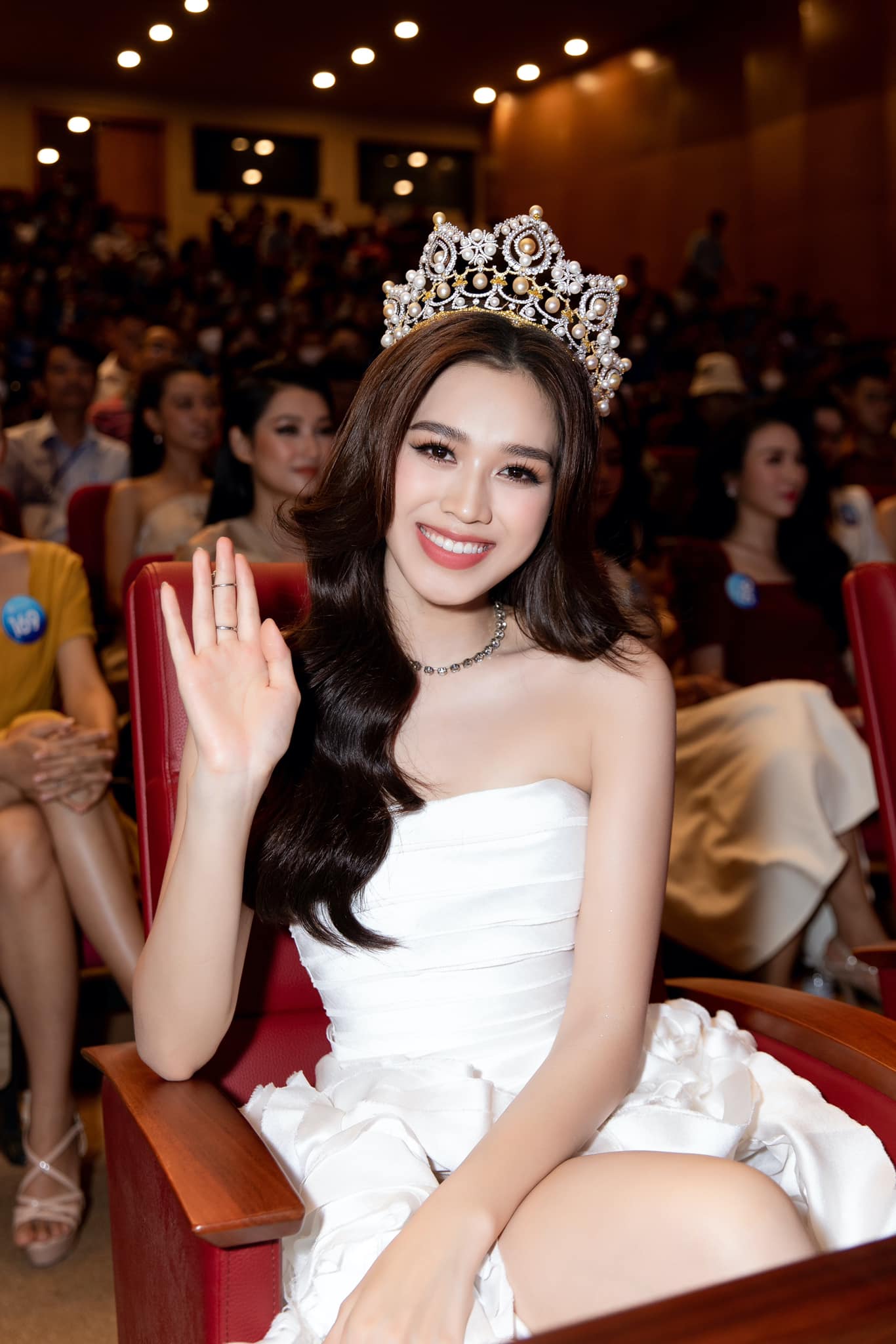 10h đêm, Đỗ Thị Hà vẫn ở phòng tập gym vì lý do đặc biệt - Ảnh 1