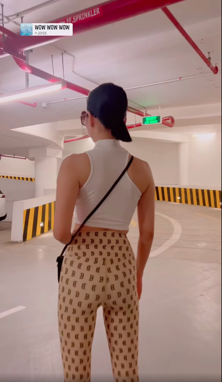 Lệ Quyên diện đồ mỏng như tờ giấy, netizen trầm trồ: 