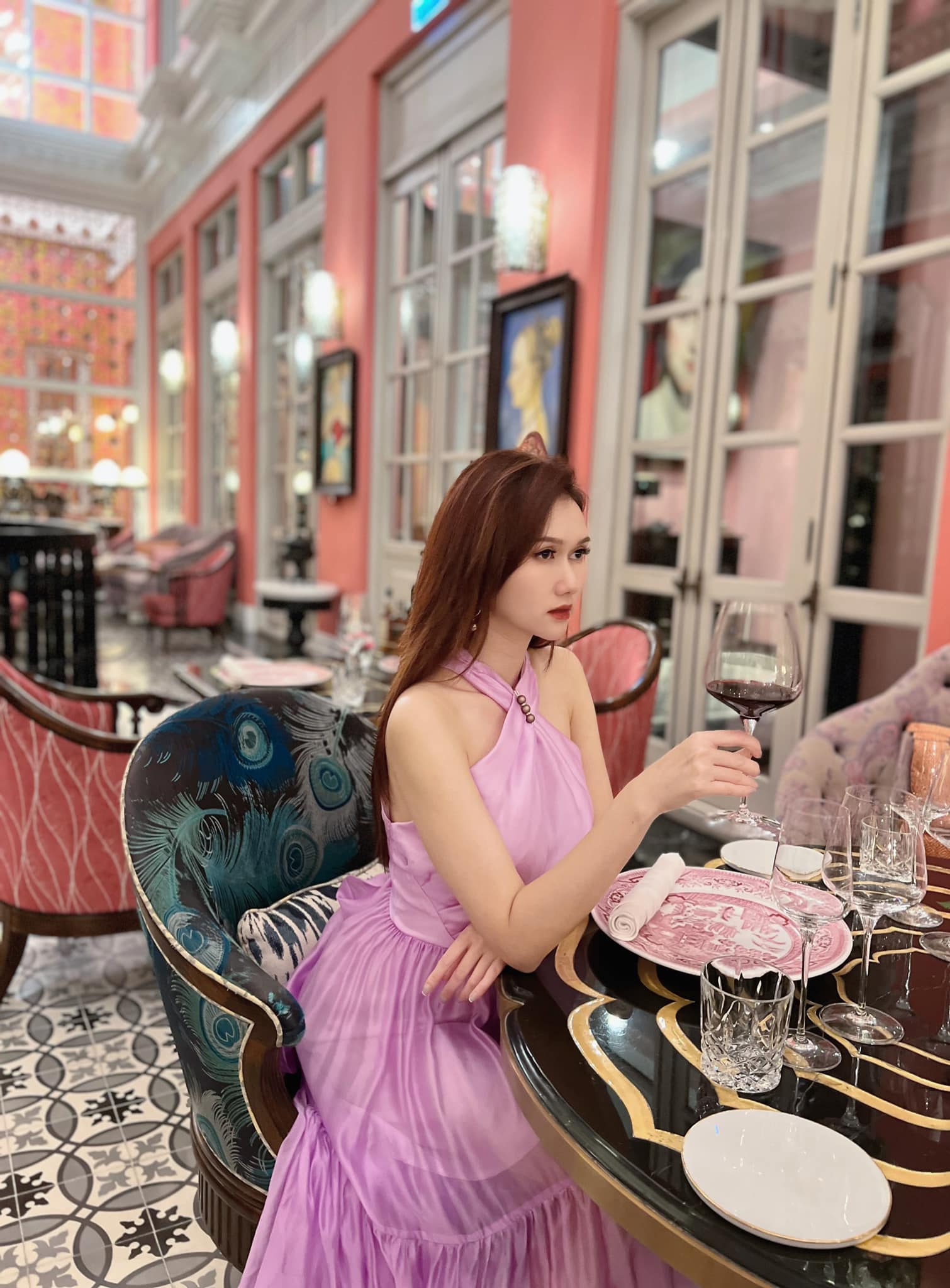 Hậu chia tay Đình Tú, Hương Giang thông báo: 