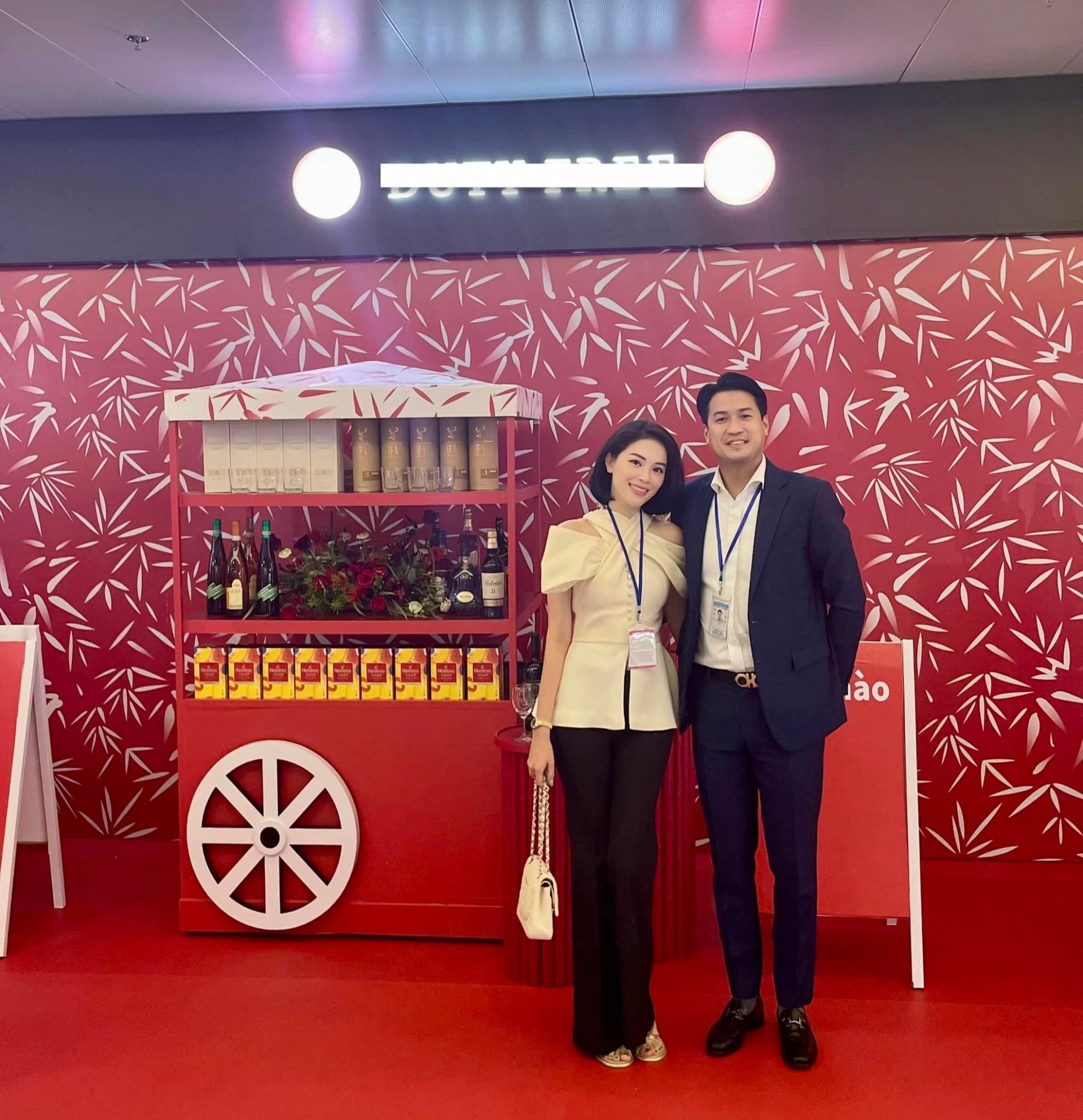 Trước ngày làm dâu tỷ phú, Linh Rin mới 