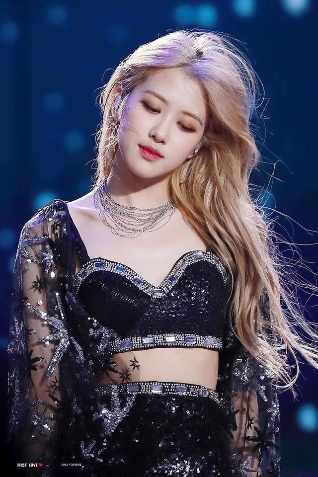 Rosé (BLACKPINK) hoạt động solo mang về 'sương sương' hơn 207 tỷ đồng cho YG - Ảnh 1