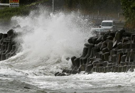 Siêu bão Haishen quét qua Kyushu Nhật Bản ngày 07/09.