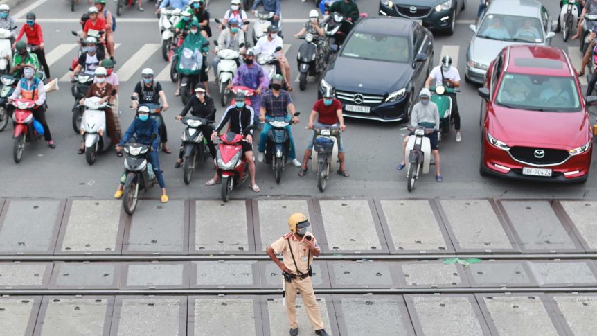 Giao thông ở Việt Nam đã đông đúc lại bình thường