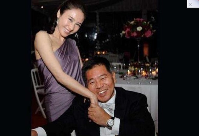 Làm vợ tỷ phú, 'đệ nhất mỹ nhân TVB' Lê Tư vẫn giữ thói quen bình dân này - Ảnh 8