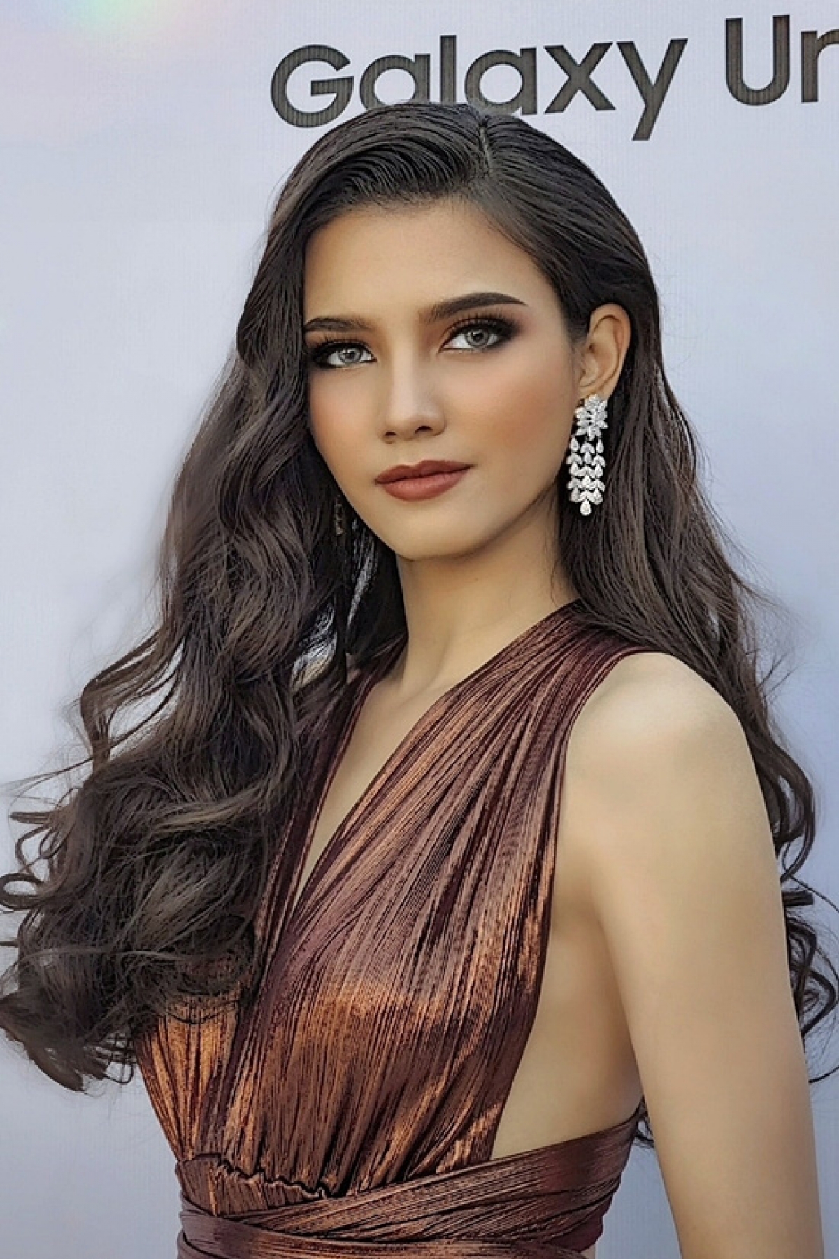 Gấp rút được bổ nhiệm nhưng Hoa hậu Hoàn vũ Lào 2021 đã không thể có mặt tại Israel tham dự Miss Universe