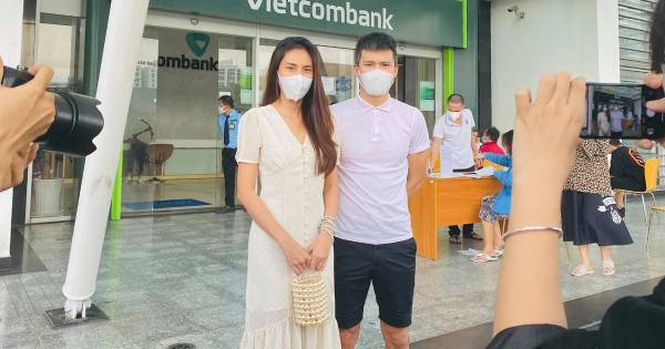 Livestream sao kê của Thủy Tiên lập kỷ lục mới với gần nửa triệu người cùng truy cập