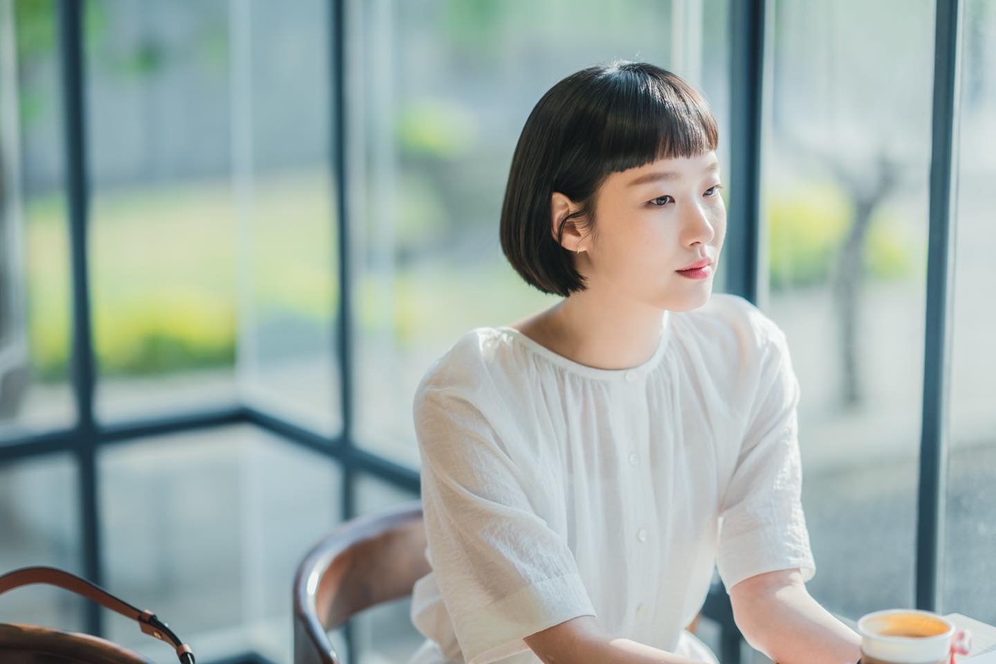 Với mái tóc ngố tàu, Kim Go Eun nhận về không ít ý kiến trái chiều