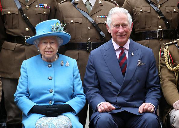 Hiện tại, Thái tử Charles và Nữ hoàng Anh được cho là có nhiều bất đồng quan điểm, đặc biệt là vấn đề liên quan đến Cung điện Buckingham