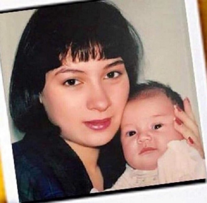 Hình ảnh Phi Nhung bên con gái Wendy Phạm. Tại thời điểm này, cô sở hữu vẻ đẹp mặn mà khi đã là bà mẹ 1 con