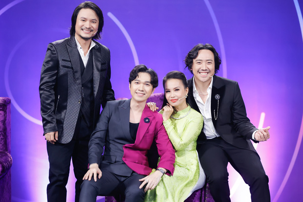Trấn Thành xuất hiện cùng ca sĩ Cẩm Ly, đạo diễn Hoàng Nhật Nam và MC Minh Xù trong lần xuất hiện mới nhất trên sóng truyền hình sau lùm xùm sao kê