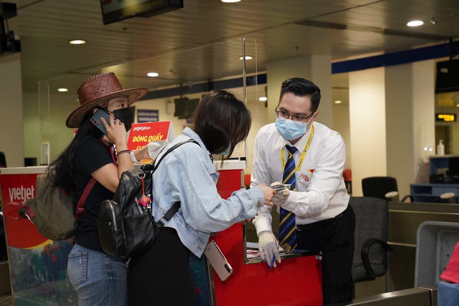 Phú Quốc mở cửa đón du khách quốc tế sử dụng 'hộ chiếu vắc xin' nhưng cũng cần tuân thủ những quy định về việc phòng chống Covid-19