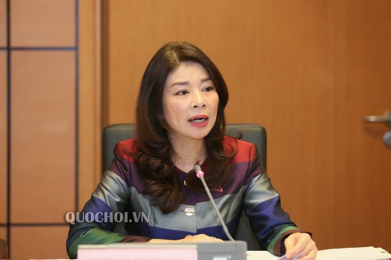Bà Trần Thị Thu Hà đề xuất ý kiến dừng chiếu phim của những nghệ sĩ vi phạm đạo đức. Ảnh: Quochoi.vn