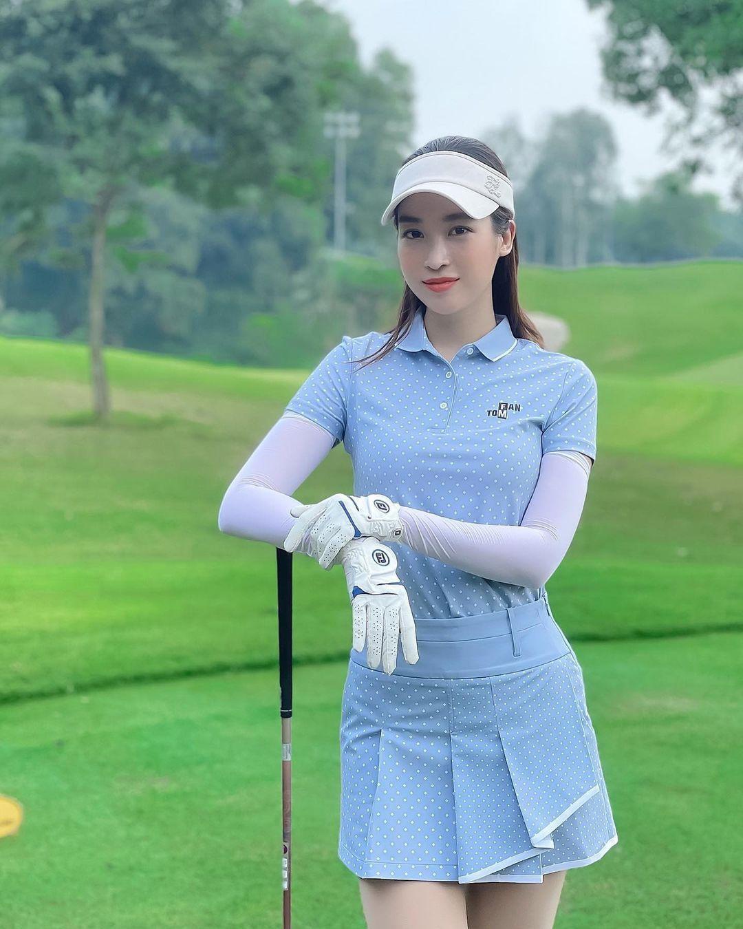 Hoa hậu Đỗ Mỹ Linh đã có những chia sẻ thẳng thắn về việc thường xuyên xuất hiện trên sân golf thời gian qua