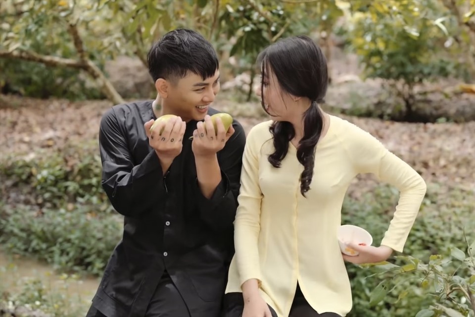 Netizen phát hiện Cindy Lư và bạn gái mới đều yêu Hoài Lâm vào năm 15 tuổi - Ảnh 6