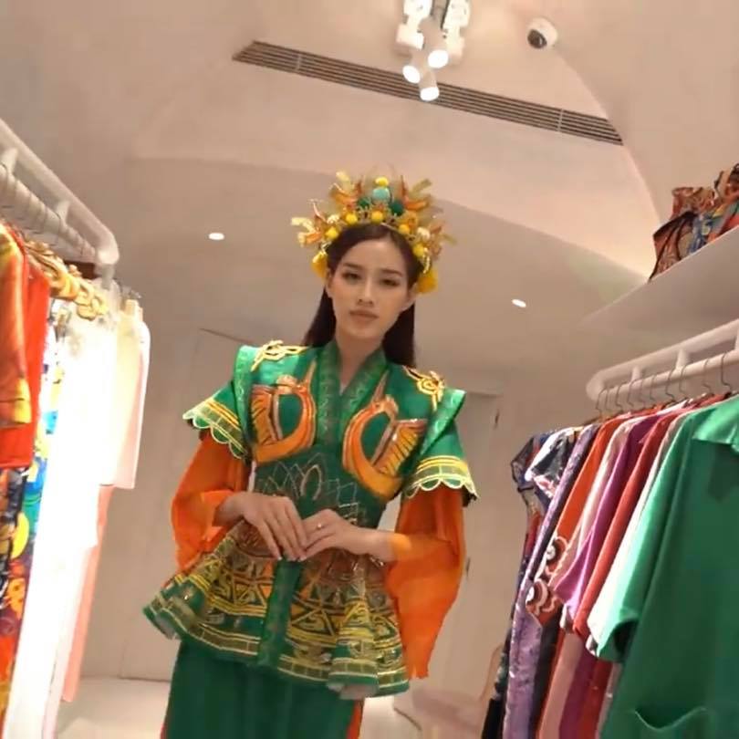 Cận cảnh trang phục dân tộc lấy cảm hứng từ Bà Triệu được Hoa hậu Đỗ Thị Hà mang đến Miss World 2021