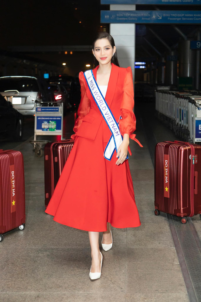 Đỗ Thị Hà mang gì trong kiện hành lý 200kg sang Puerto Rico thi Miss World? - Ảnh 1