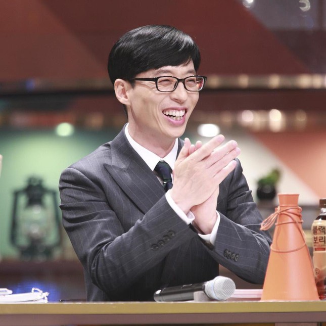 'MC quốc dân' Yoo Jae Suk giữ vị trí thứ 7