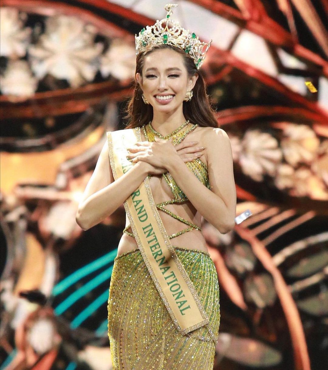 Vừa thành Miss Grand International 2021, Thùy Tiên đã có phát ngôn chuẩn Hoa hậu - Ảnh 1