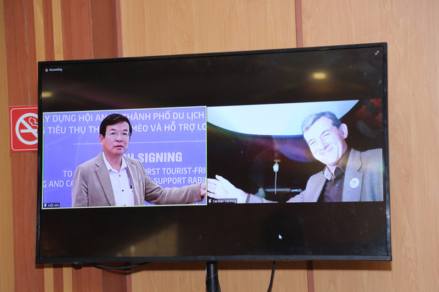 Ông Nguyễn Thế Hùng phát biểu trong buổi lễ ký kết trực tuyến