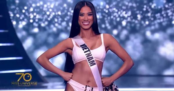 Chung kết Miss Universe 2021: Kim Duyên khoe thân hình "Bond Girl" trong trang phục bikini 