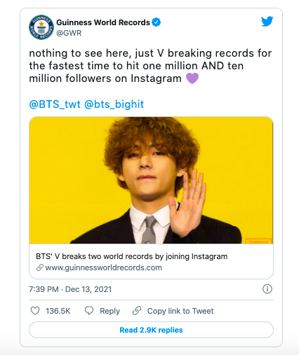Mới đây, Tổ chức Kỷ lục Guiness đã công nhận việc V (BTS) phá 2 kỷ lục trên tài khoản Instagram