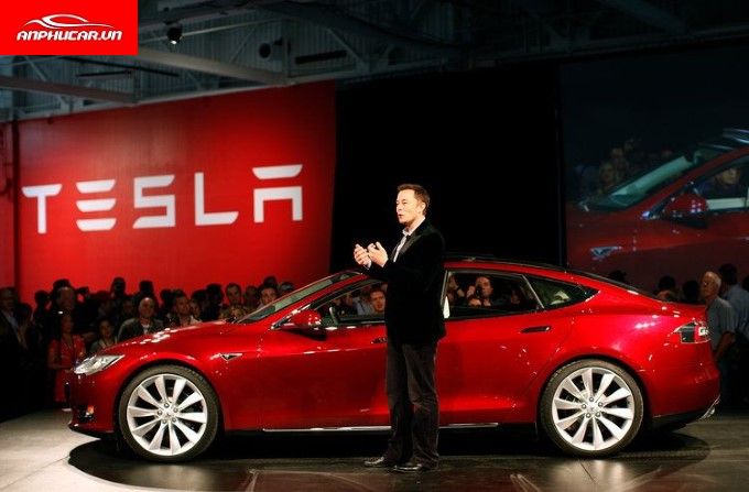 Sau khi lùm xùm lắng lại, hãng Tesla tiếp tục trên đà tăng trưởng mạnh