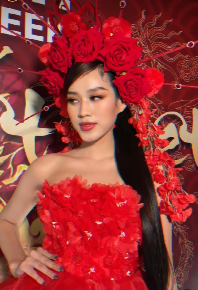 Cận cảnh nhan sắc không góc chết của Hoa hậu Đỗ Thị Hà